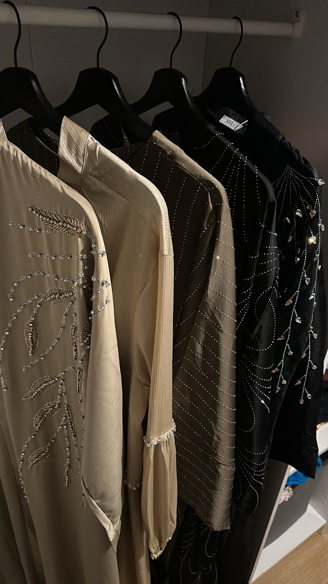 Nos abayas